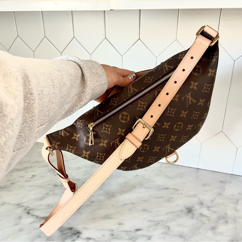 Excellent condition Louis Vuitton Bum Bag - Picture 3 of 5